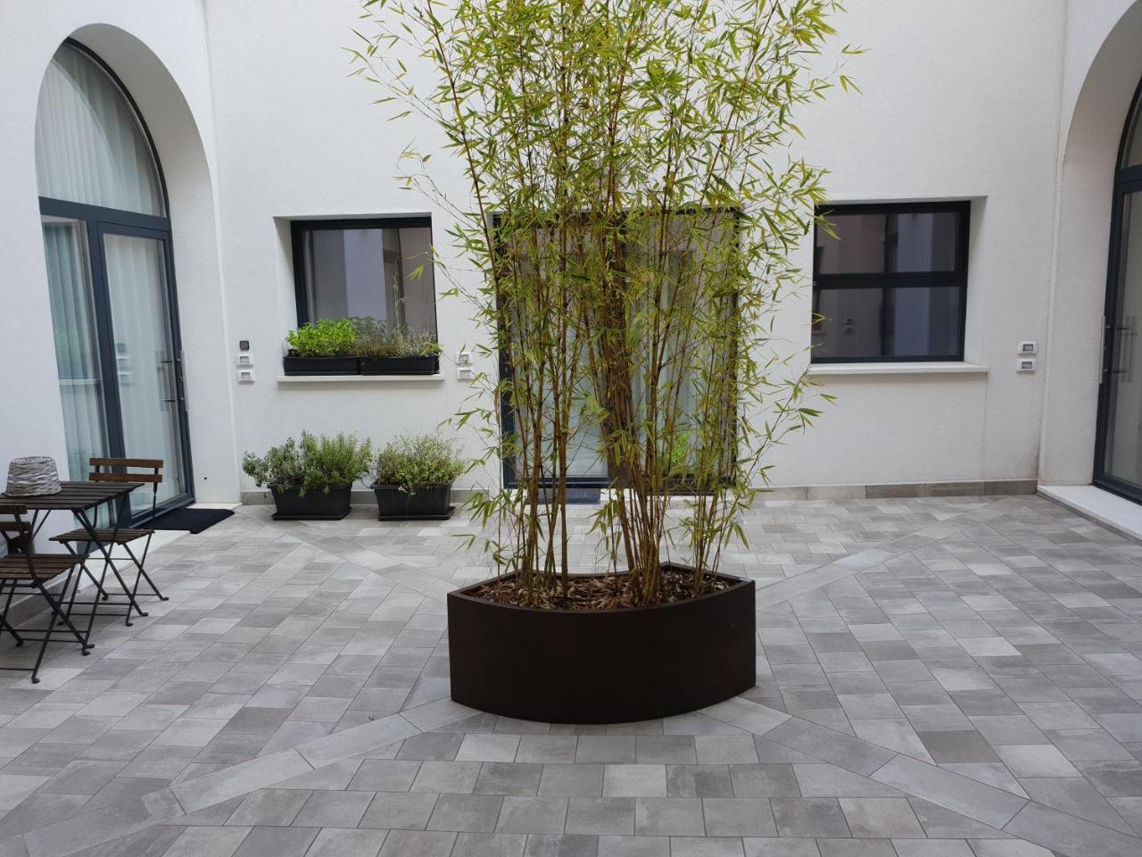 Design Central Apartment Bergamo Eksteriør bilde